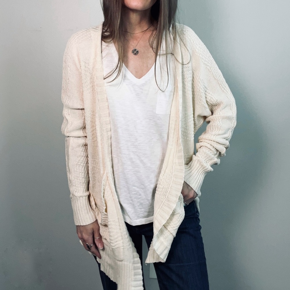 Cozy Casual Long slouchy open front Cream cardigan with pockets size XS